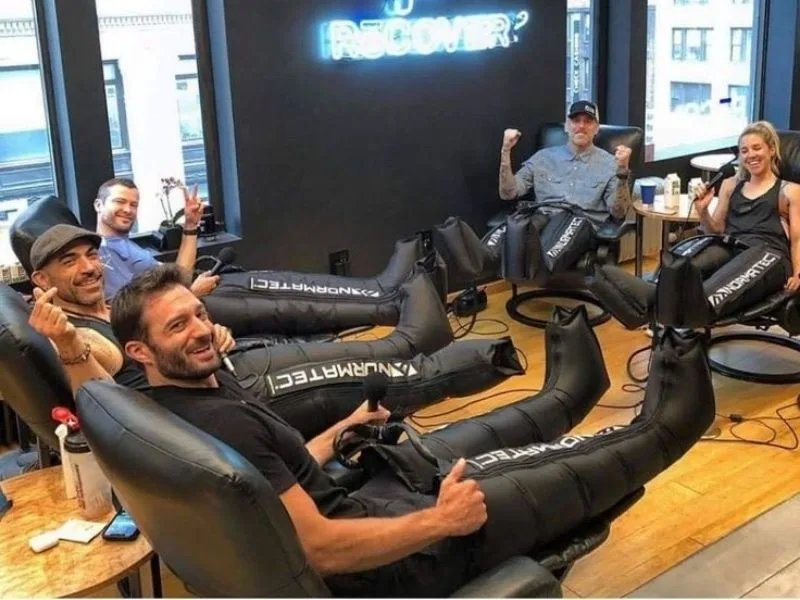 Biohacking studio and longevity clinic marketing